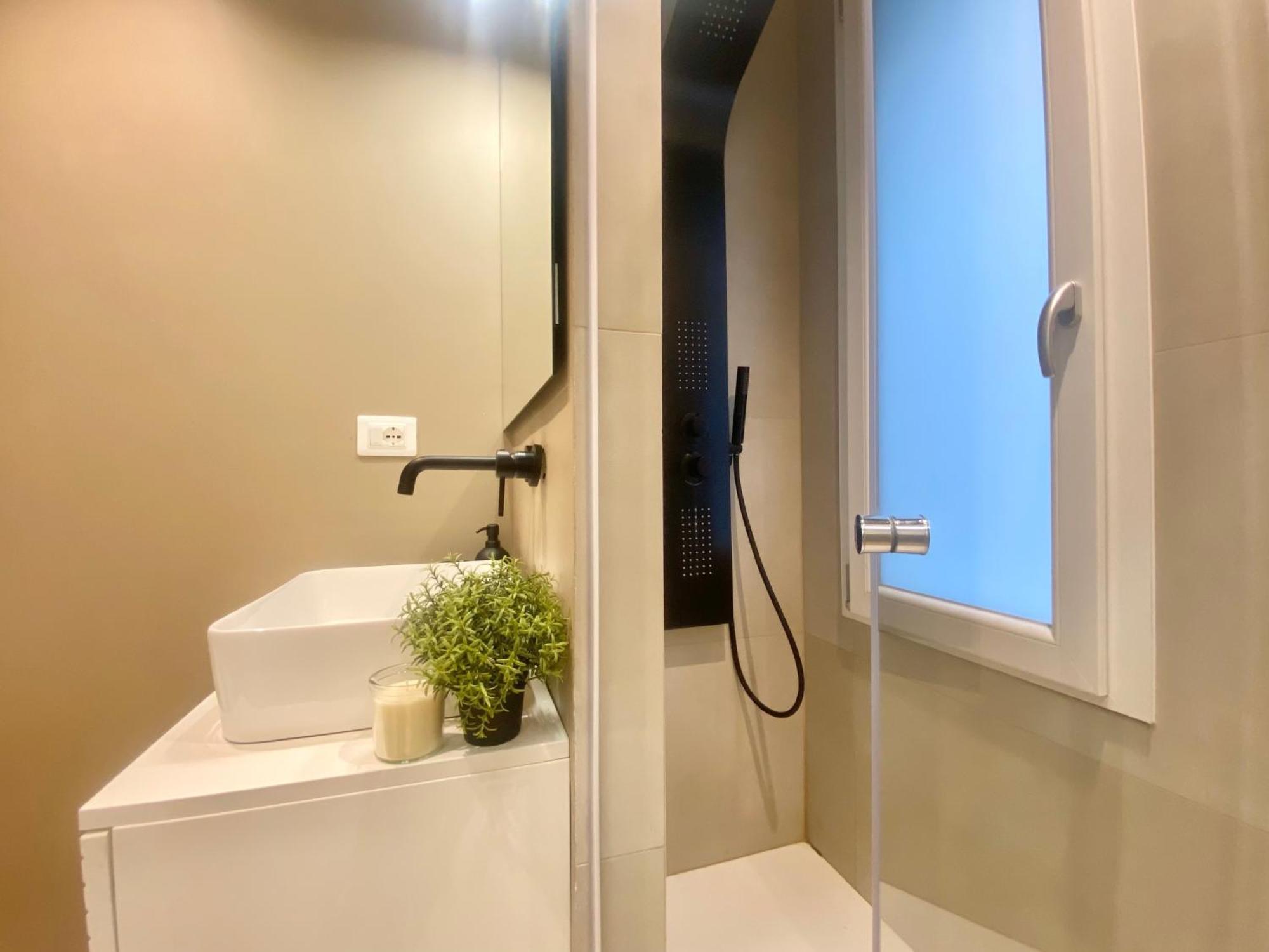 Casaviva - Apartment In The Historic Center - Sea Gênes Extérieur photo